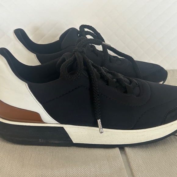 Hermès Miles Sneakers Black White Brown Detail | Mightychic Hermès Miles Sneakers Black size 38